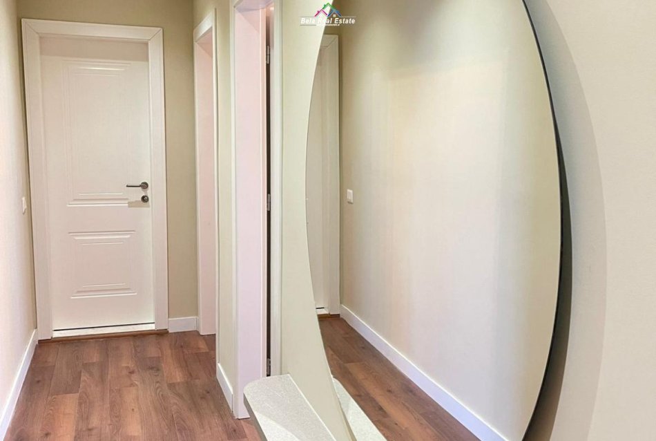 Tirane, jepet me qera apartament 2+1 Kati 2, 80 m² 630 € (selite xhamia)