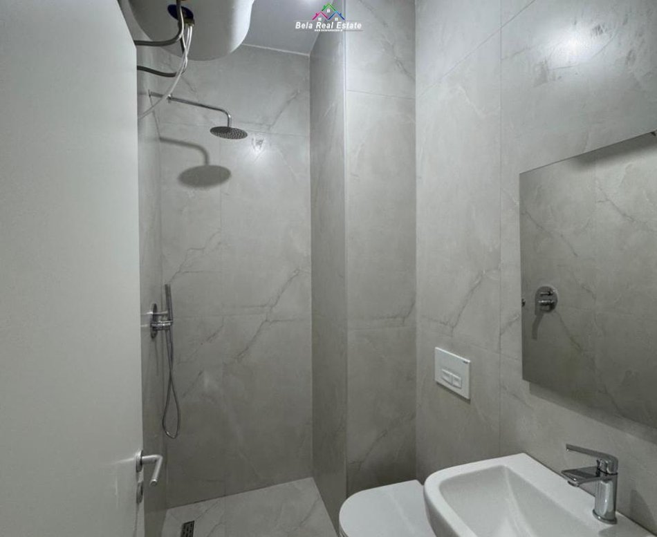 Tirane, jepet me qera apartament 1+1 Kati 1, 50 m² 450 € (mangalemi)