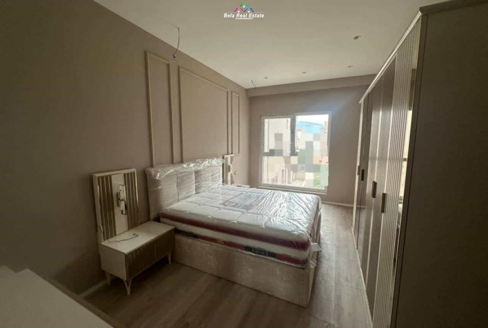 Tirane, jepet me qera apartament 1+1 Kati 4, 77 m² 650 € (dritan hoxha)