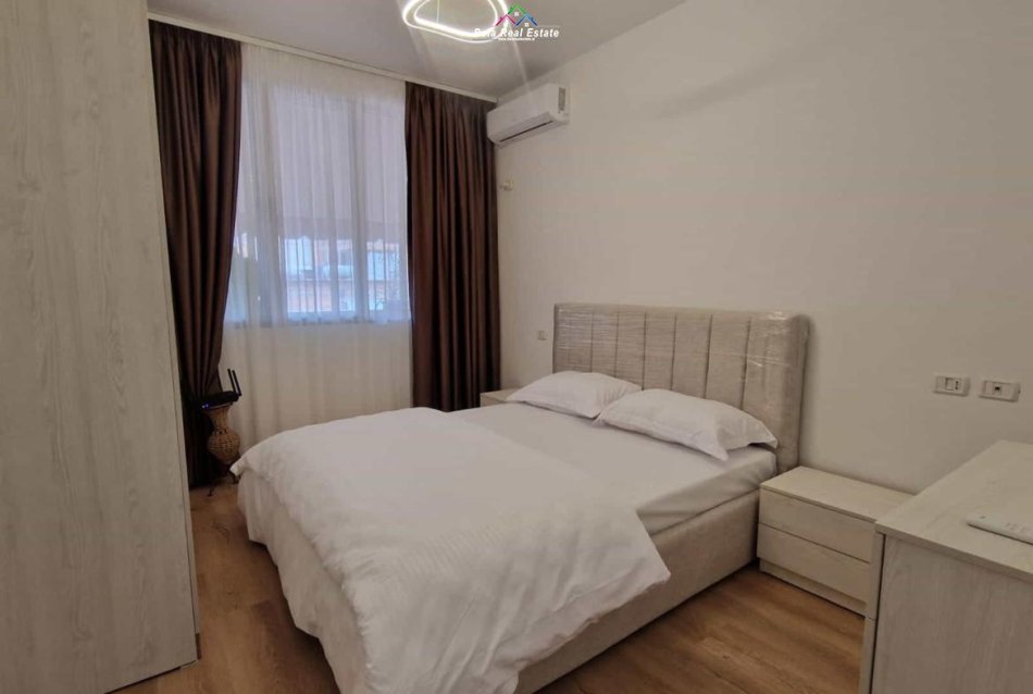 Tirane, jepet me qera apartament 1+1 Kati 5, 70 m² 1.039 € (islam alla)