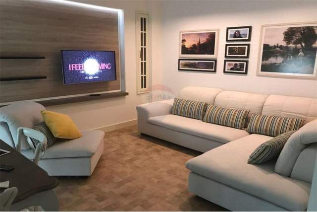 Tirane, jepet me qera apartament 1+1+BLK Kati 4, 65 m² 370 Euro (Selvia)