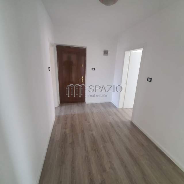 Tirane, shitet apartament 2+1+BLK Kati 4, 75 m² 110.000 Euro