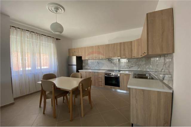 Tirane, jepet me qera apartament 2+1+BLK Kati 2, 100 m² 450 Euro (rruga dibres)