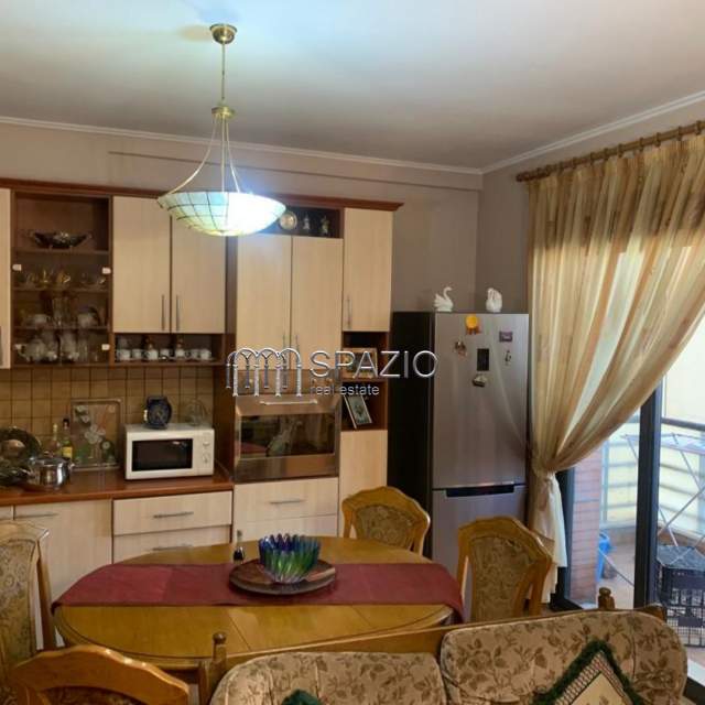 Tirane, shitet apartament Kati 7, 104 m² 1.700 Euro/m2 (Rruga ''Ismail Qemali'')