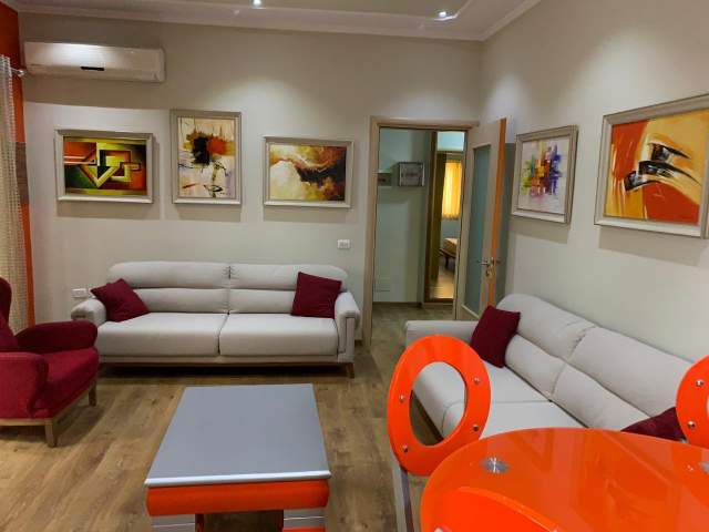 Tirane, jepet me qera apartament 1+1+BLK Kati 1, 65 m² 350 Euro (Kopshti Botanik)