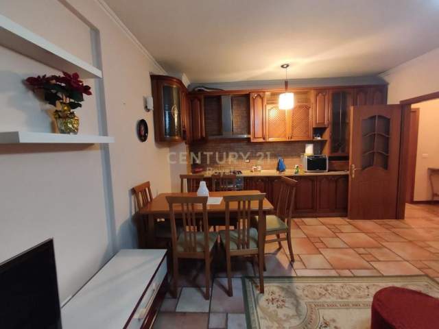 Tirane, jepet me qera apartament 1+1 Kati 8, 68 m² 480 Euro (Rruga Reshit Petrela. Posta Shqipertare Tirana, Al)