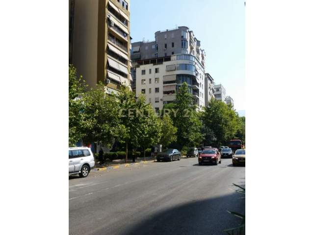 Tirane, jepet me qera apartament 1+1+BLK Kati 2, 60 m² 350 Euro (21 dhjetori)