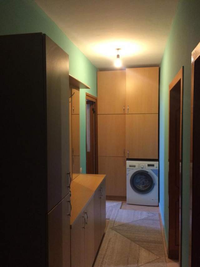 Tirane, jepet me qera apartament 2+1 Kati 5, 82 m² 33.000 Leke (Rruga 3-Deshmoret)