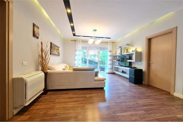 Tirane, shitet apartament 2+1 180 m² 170.000 Euro (liqeni i thate)