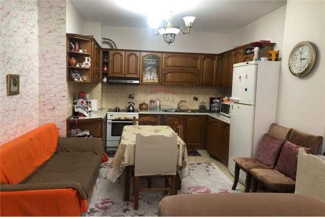 Tirane, shitet apartament 1+1 Kati 3, 74 m² 68.000 Euro (Terminali)