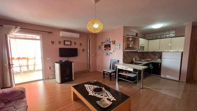 Pogradec, shes apartament 2+1+BLK Kati 7, 6.621 m² 65.000 Euro (Shetitorja Liqenit)
