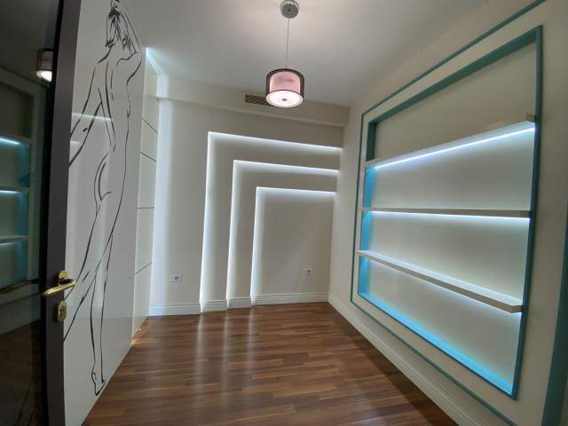 Tirane, jepet me qera ambjent biznesi Kati 2, 102 m² 1.350 Euro (Bulevardi Gjergj Fishta)