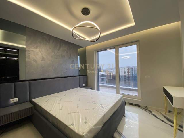 Tirane, jepet me qera apartament 2+1+BLK Kati 11, 125 m² 1.000 Euro (Ish fusha aviacionit)