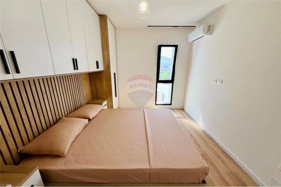 Jepet me qira apartament 1+1 te Farmacia 10