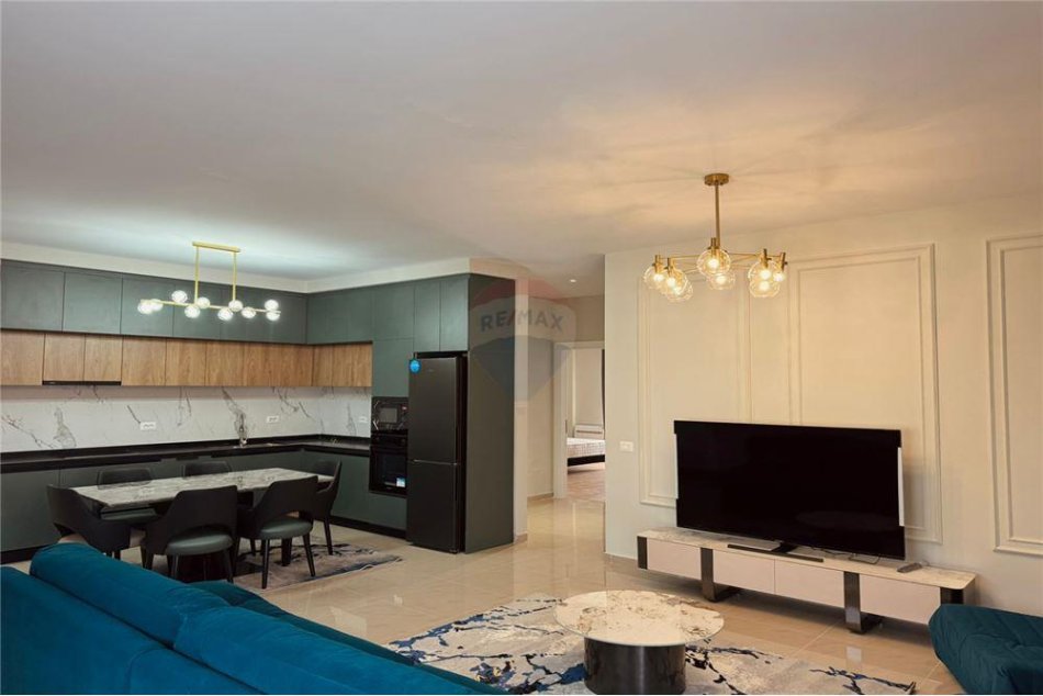 Tirane, jepet me qera apartament 2+1 Kati 1, 128 m² 1.000 € (Liqeni i Farkes)