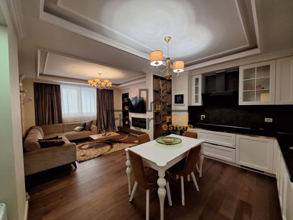Tirane, shitet apartament 2+1+Ballkon Kati 2, 100 m² 375.000 € (Stadiumi Air Albania)