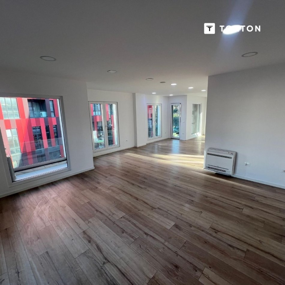 Tirane, jepet me qera ambjent biznesi Kati 2, 120 m² 2.300 € (Rruga e Elbasanit, Tiranë, TT 1953)