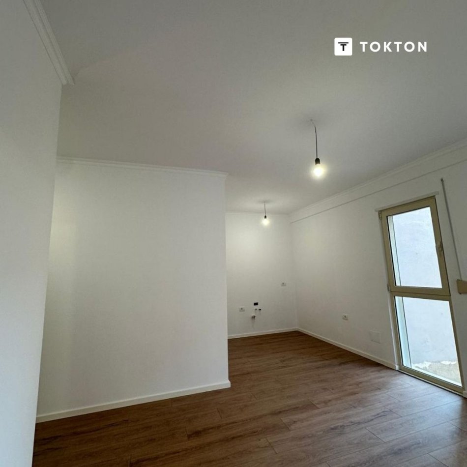 Tirane, shitet apartament 1+1 Kati 2, 43 m² 120.000 € (Rruga Mine Peza, pranë Prokurorisë së Tiranës, Tiranë, TT 1975)