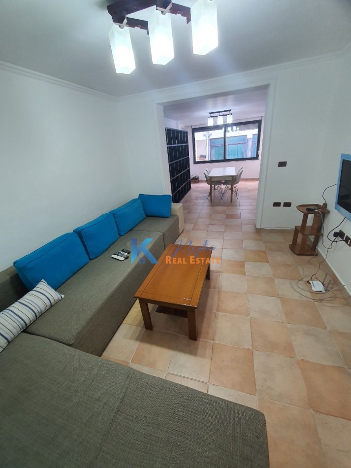 Tirane, shitet apartament 3+1+Aneks+Ballkon Kati 4, 96 m² 280.000 € (Bllok, afer LSI)