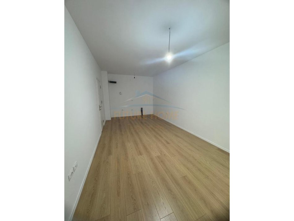Tirane, shitet apartament 1+1+Ballkon Kati 3, 68 m² 152.000 € (ASL 2, XHAMLLIK)