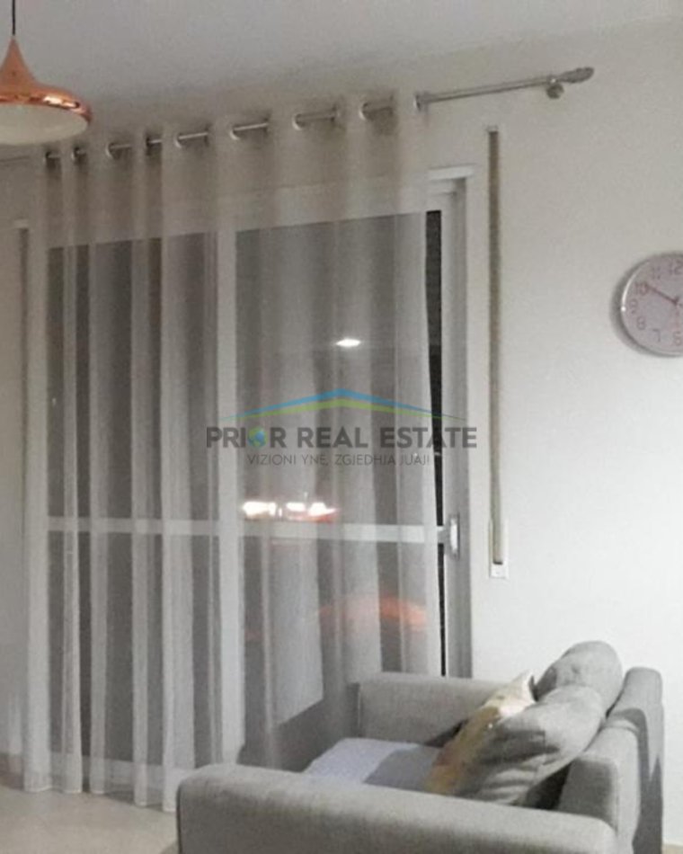 Tirane, shitet apartament 1+1 Kati 3, 62 m² 140.000 € (Materniteti i ri, Brryl)