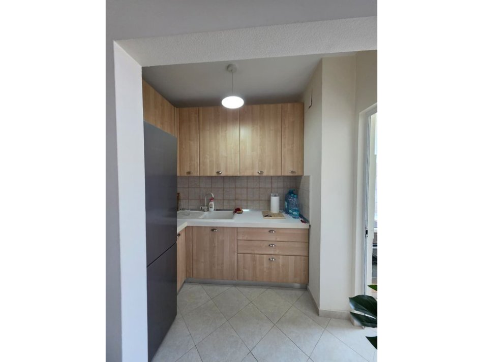 Tirane, shes apartament 1+1+Ballkon Kati 4, 54 m² 125.000 € (Porcelan)