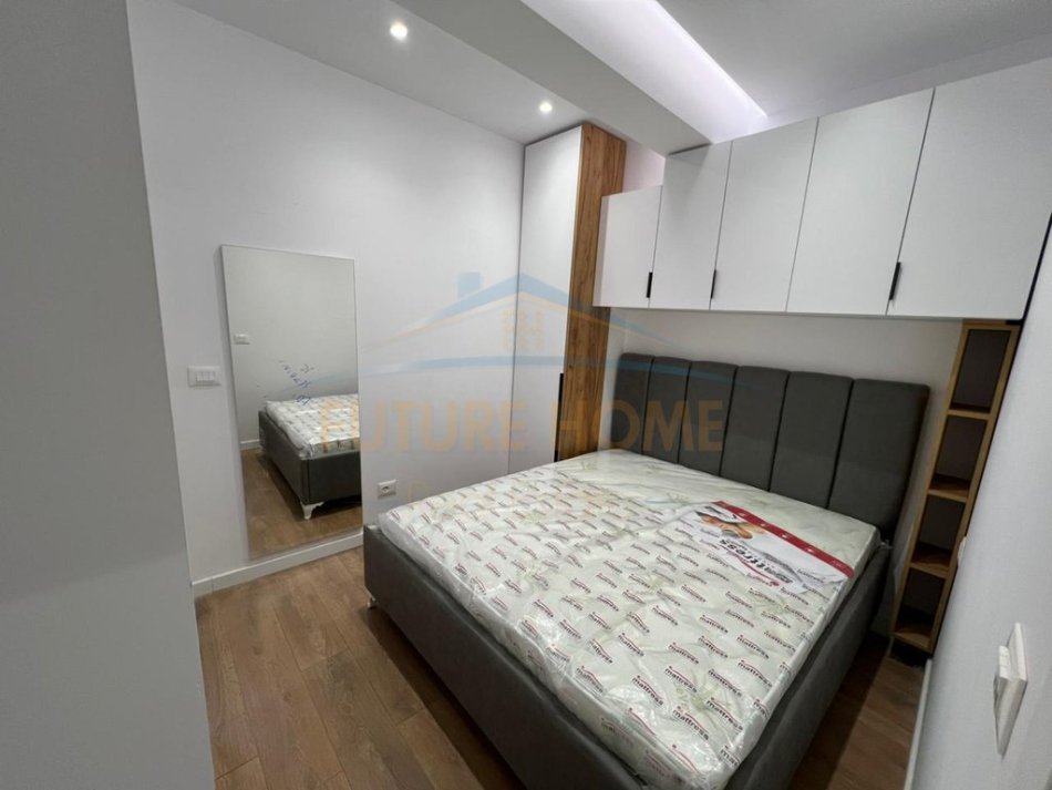 Tirane, shitet apartament 1+1 Kati 1, 40 m² 125.000 € (KOMUNA E PARISIT, AFER LULISHTES)