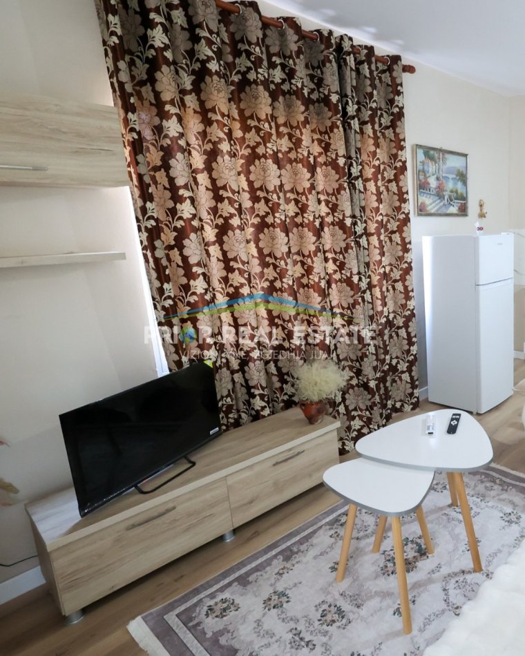 Tirane, jepet me qera apartament 1+1 Kati 4, 52 m² 350 € FRESK (Rruga Ramazan Gaxherri)