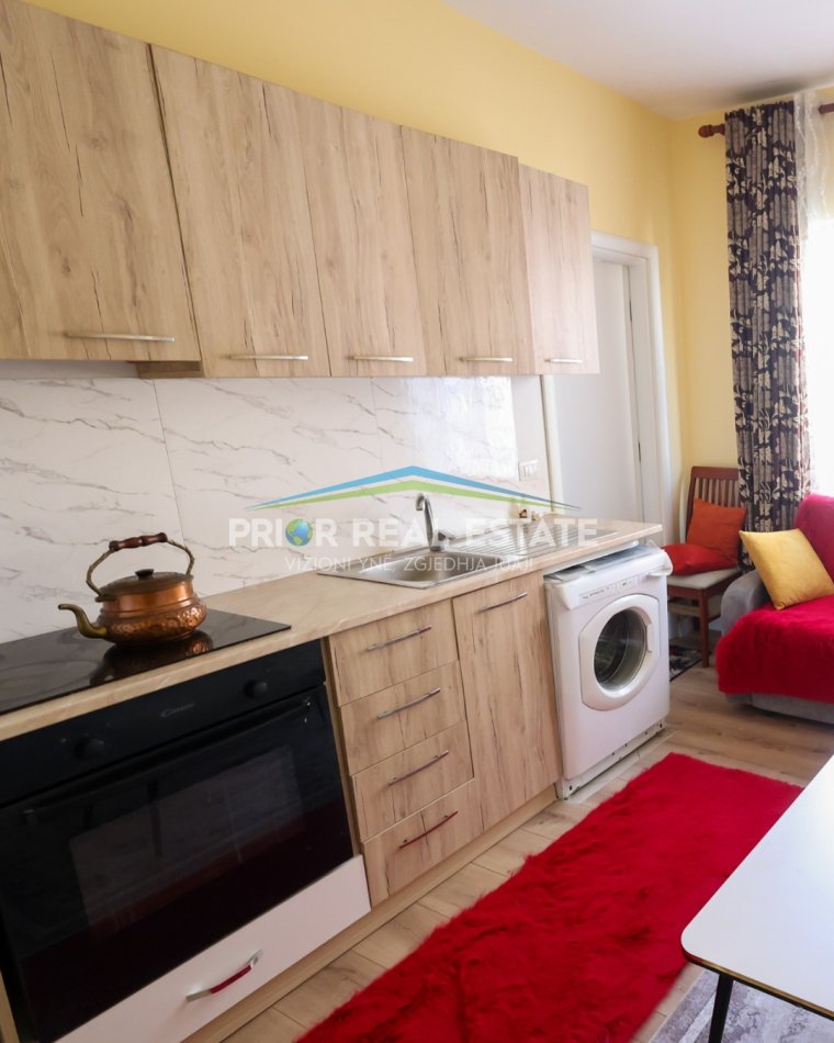 Tirane, jepet me qera apartament 1+1 Kati 4, 52 m² 300 € Fresk ,Rruga Ramazan Gaxherri