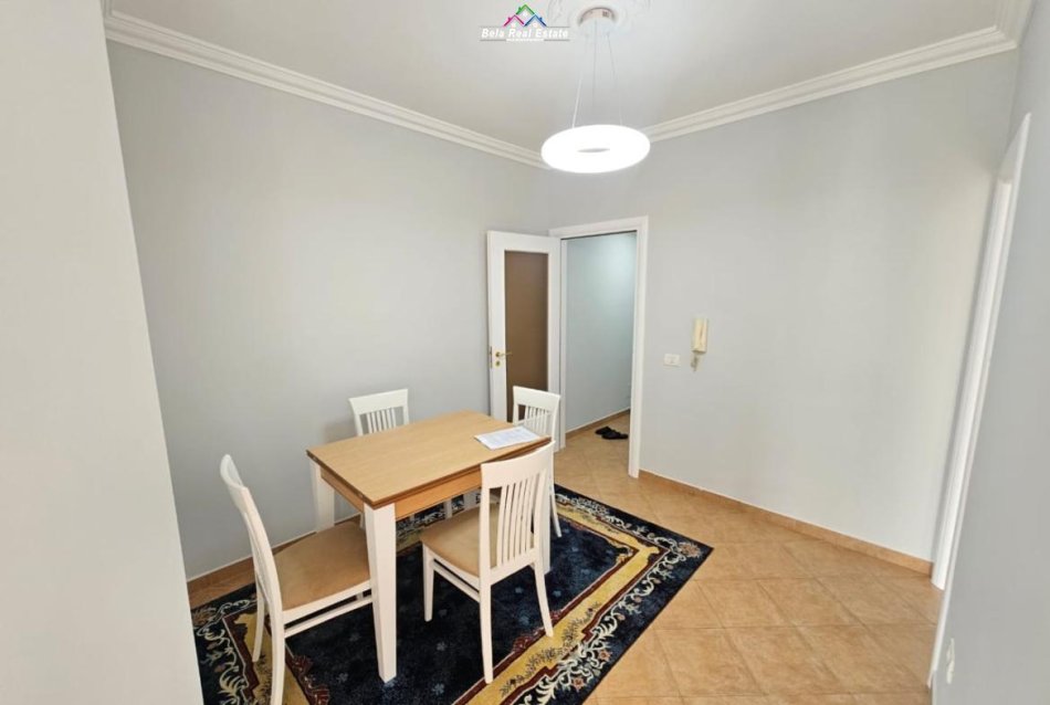 Tirane, jepet me qera apartament 2+1 Kati 7, 80 m² 800 € (Rruga e Kavajes)