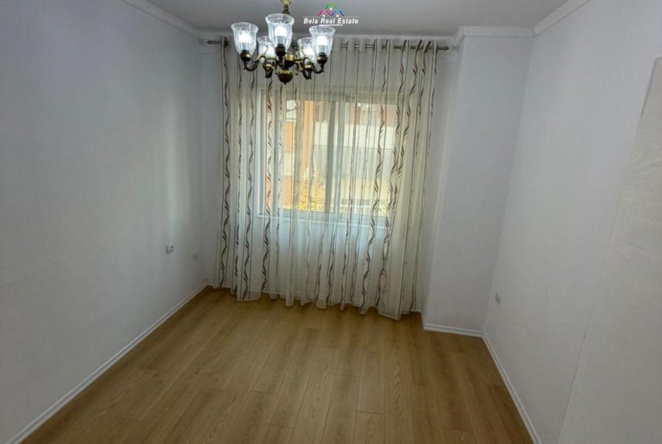 Tirane, shes apartament 2+1 Kati 3, 73 m² 112.000 € (Rruga Muhamet Deliu)