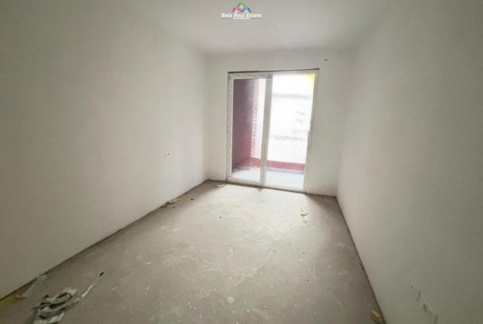 Tirane, shes apartament 1+1 Kati 1, 73 m² 147.000 € (Rruga Rreshit Petrela)