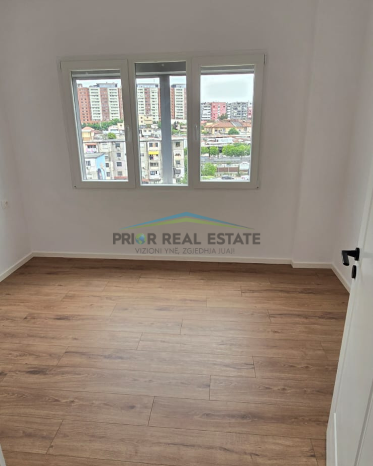 Tirane, shitet apartament 1+1 Kati 7, 53 m² 115.000 € (Rruga Irfan Tomini)