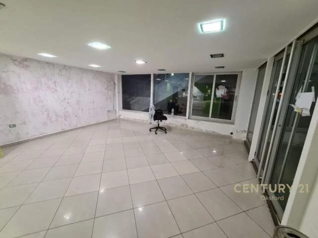 Tirane, jepet me qera apartament 80 m² 600 Euro (kavajes)