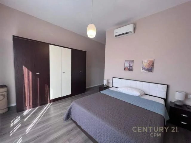 Tirane, jepet me qera apartament 122 m² 800 Euro (deliorgji)