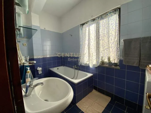 Tirane, jap me qera apartament 1+1 Kati 2, 50 m² 480 Euro (abdyl frasheri)