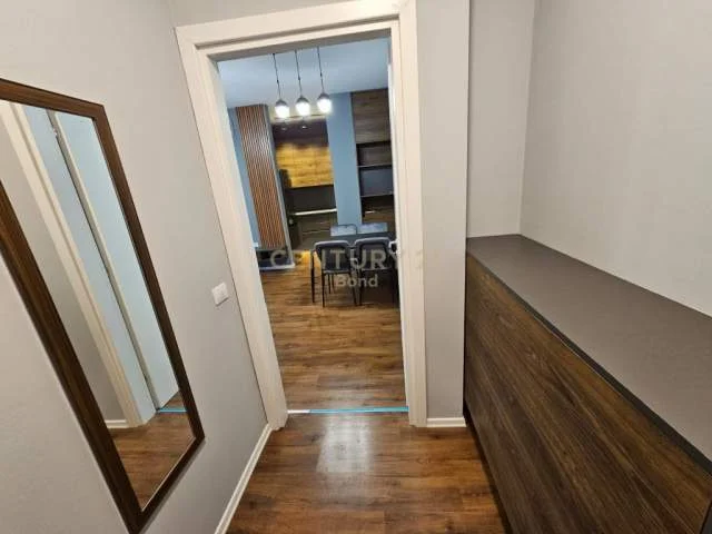 Tirane, jepet me qera apartament 65 m² 700 Euro