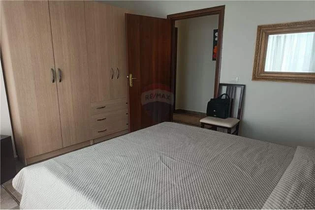 Tirane, jepet me qera apartament 1+1 Kati 9, 65 m² 500 Euro (Rruga e Dibres)