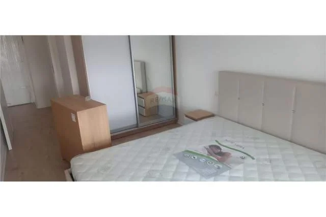 Tirane, jepet me qera apartament 1+1+BLK Kati 4, 70 m² 450 Euro