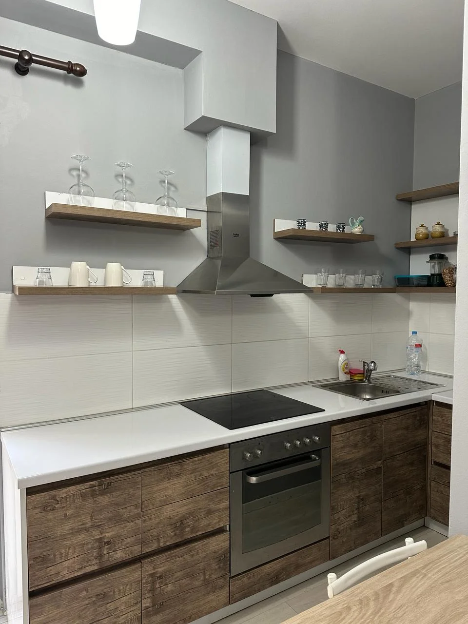 JAPIM 1+1 ME QERA TE LIQENI THATE 400 euro. +