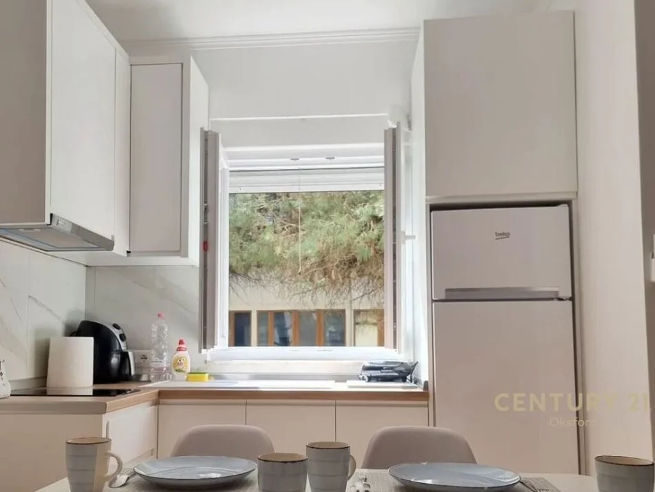 SHITET EKSKLUZIVE STUDIO ME PAMJE BALLORE NE DET, GOLEM