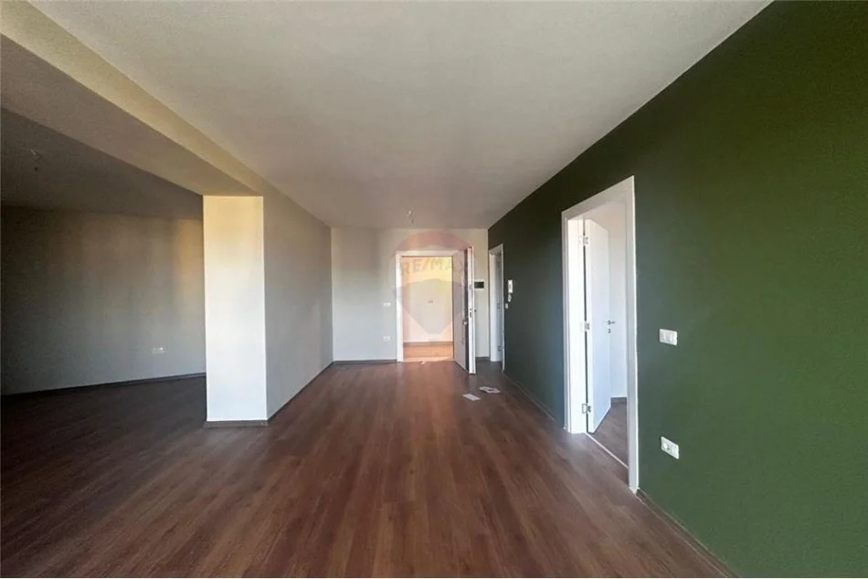 Tirane, shitet apartament 1+1 , 73 m² 122,000 € (Fusha e Aviacionit