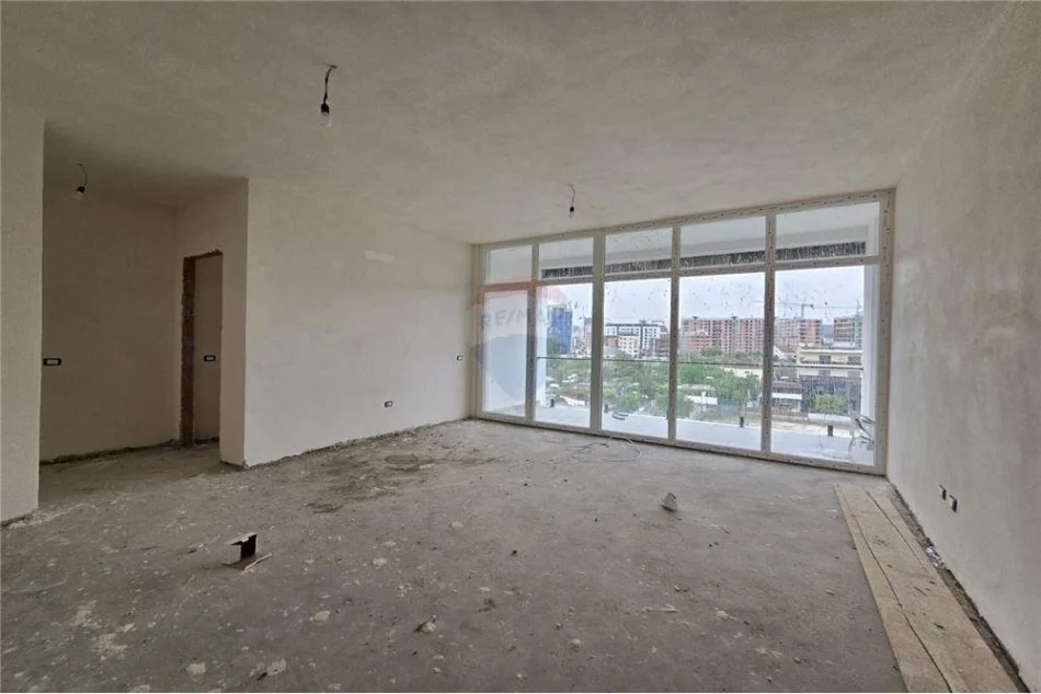 Tirane, shitet apartament 2+1 Kati 5, 118 m² 154,200 € (Bulevardi i ri - Treni)