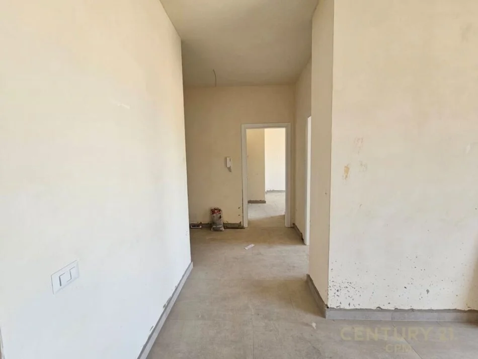 Tirane, shes apartament 2+1+Aneks+Ballkon Kati 2, 103 m² 170.000 € (Ish Fusha Aviacionit ,IBN)