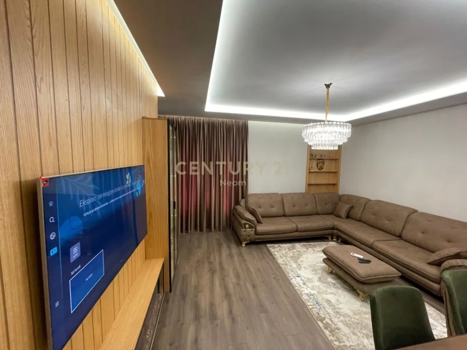 Tirane, shitet apartament 2+1 Kati 2, 115 m² 260.000 € (ali dem)