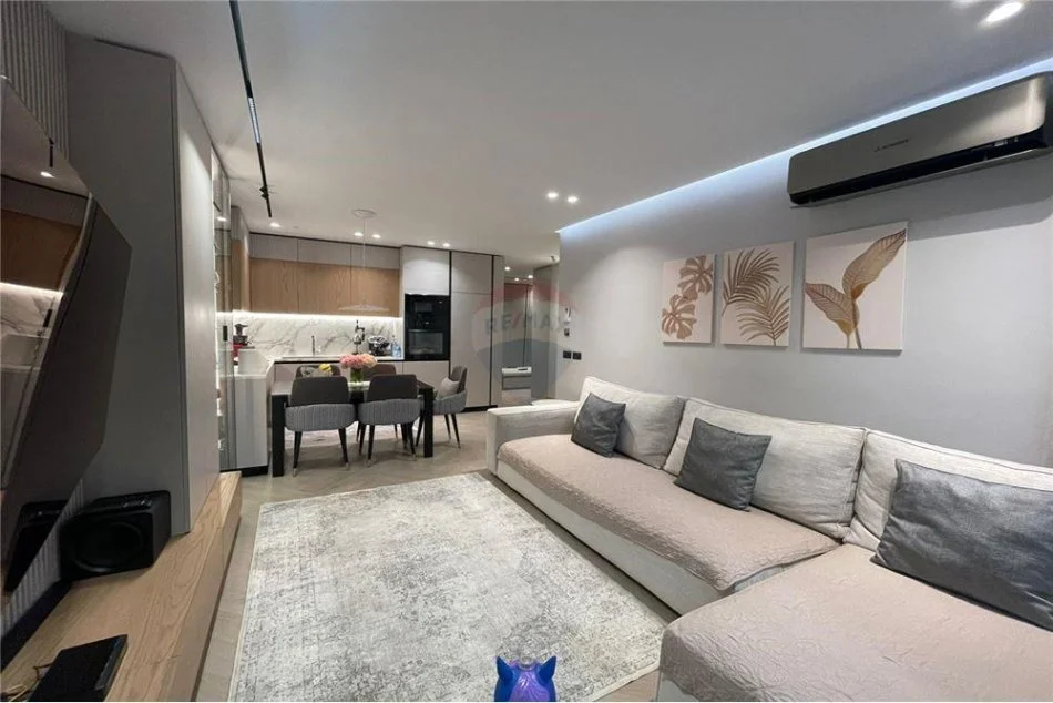 Tirane, shitet apartament 2+1 Kati 2, 97 m² 265.000 € (Skender Luarasi - Komuna e Parisit)