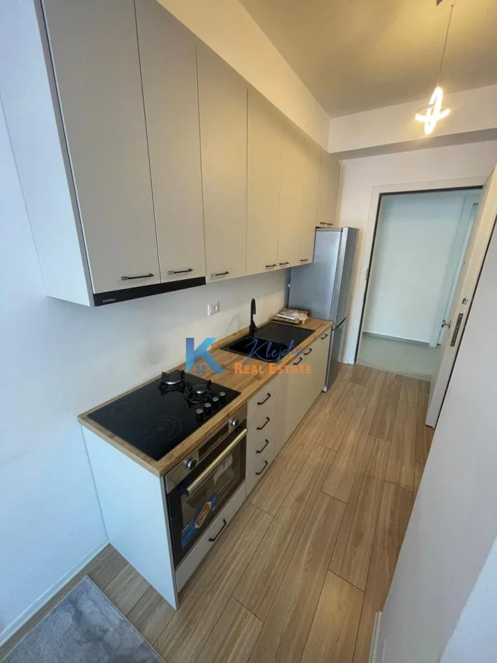 Tirane, shes apartament 1+1+Ballkon Kati 6, 46 m² 69.500 € (Ali Demi)