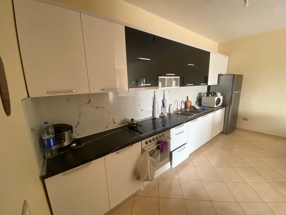 Tirane, shitet apartament 2+1+Ballkon Kati 6, 114 m² 96.000 € (Ali Shefqeti)
