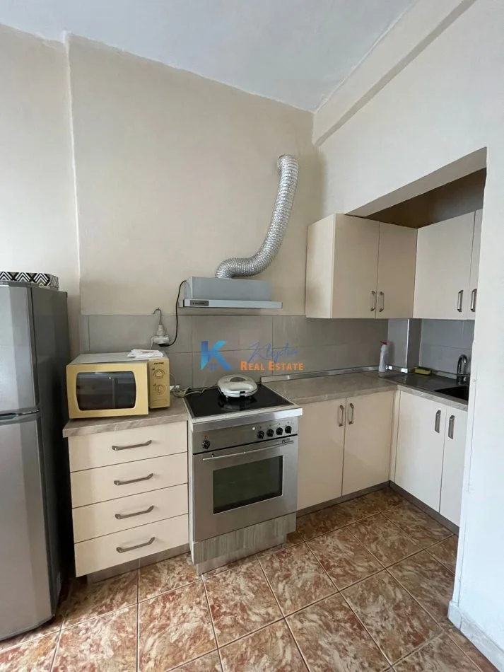 Tirane, jepet me qera apartament 1+1 Kati 3, 70 m² 450 € (Te rrethrrotullimi i Zogut te Zi)