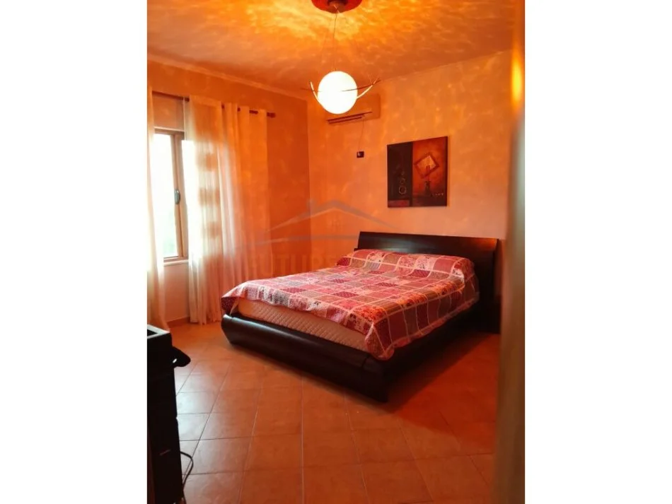 Shitet, Vilë 1 kat + 1 kat nëntokë, Dajt, Tiranë. AREA41930